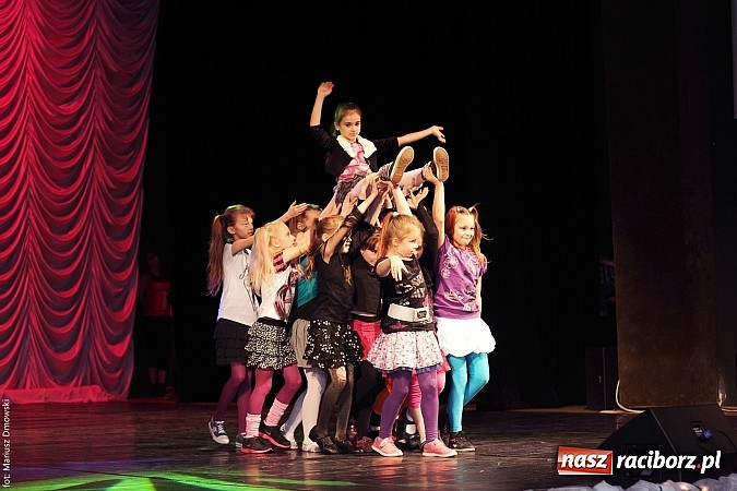 Zdjęcie w galerii na portalu naszraciborz.pl: Perspektywa, Pompa Band i Skaza, czyli 23. finał WOŚP na scenie RCK wiadomości z regionu