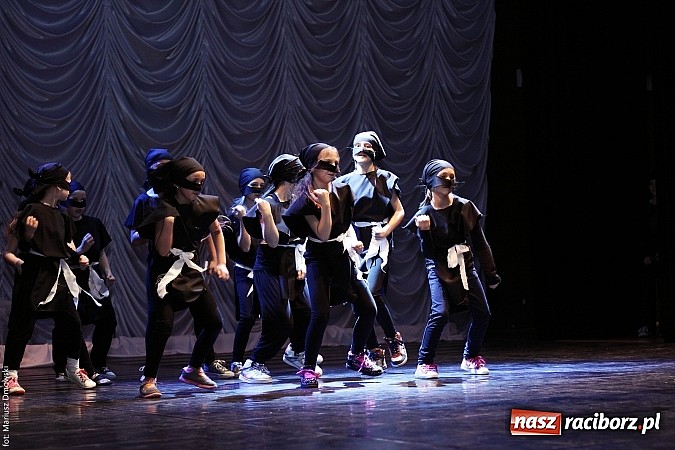 Zdjęcie w galerii na portalu naszraciborz.pl: Perspektywa, Pompa Band i Skaza, czyli 23. finał WOŚP na scenie RCK wiadomości z regionu