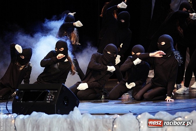 Zdjęcie w galerii na portalu naszraciborz.pl: Perspektywa, Pompa Band i Skaza, czyli 23. finał WOŚP na scenie RCK wiadomości z regionu