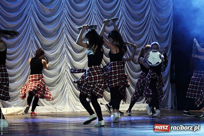 Zdjęcie w galerii na portalu naszraciborz.pl: Perspektywa, Pompa Band i Skaza, czyli 23. finał WOŚP na scenie RCK wiadomości z regionu