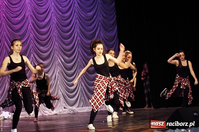 Zdjęcie w galerii na portalu naszraciborz.pl: Perspektywa, Pompa Band i Skaza, czyli 23. finał WOŚP na scenie RCK wiadomości z regionu