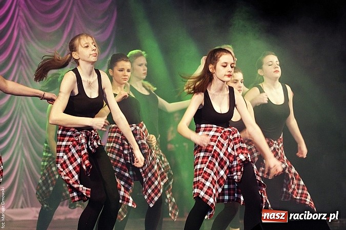 Zdjęcie w galerii na portalu naszraciborz.pl: Perspektywa, Pompa Band i Skaza, czyli 23. finał WOŚP na scenie RCK wiadomości z regionu