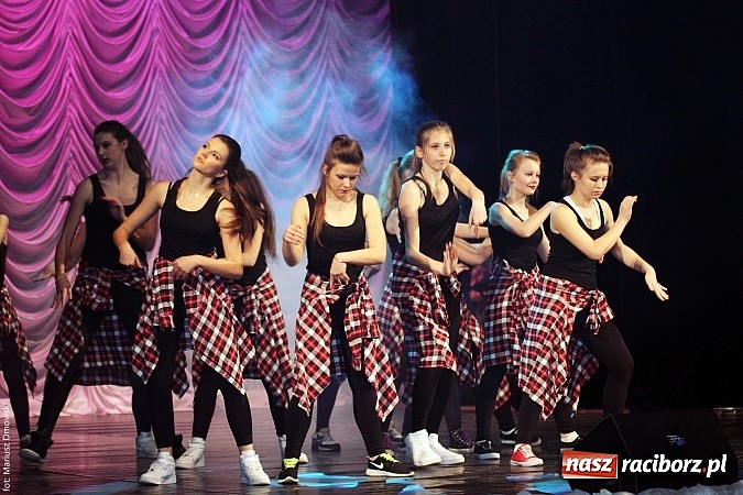 Zdjęcie w galerii na portalu naszraciborz.pl: Perspektywa, Pompa Band i Skaza, czyli 23. finał WOŚP na scenie RCK wiadomości z regionu