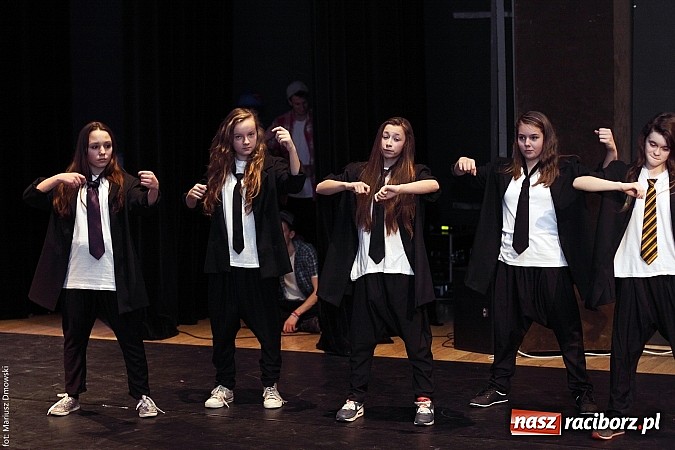 Zdjęcie w galerii na portalu naszraciborz.pl: Perspektywa, Pompa Band i Skaza, czyli 23. finał WOŚP na scenie RCK wiadomości z regionu