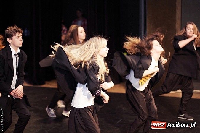 Zdjęcie w galerii na portalu naszraciborz.pl: Perspektywa, Pompa Band i Skaza, czyli 23. finał WOŚP na scenie RCK wiadomości z regionu