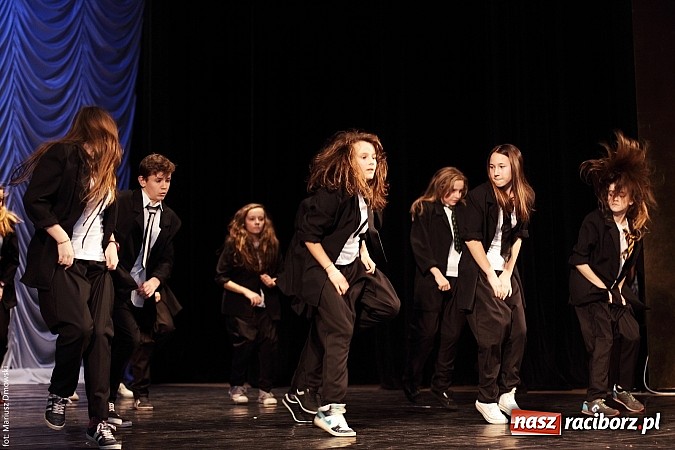 Zdjęcie w galerii na portalu naszraciborz.pl: Perspektywa, Pompa Band i Skaza, czyli 23. finał WOŚP na scenie RCK wiadomości z regionu