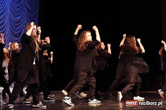 Zdjęcie w galerii na portalu naszraciborz.pl: Perspektywa, Pompa Band i Skaza, czyli 23. finał WOŚP na scenie RCK wiadomości z regionu