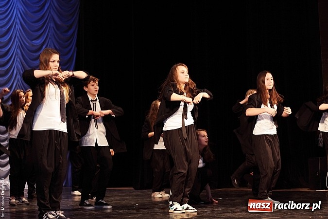 Zdjęcie w galerii na portalu naszraciborz.pl: Perspektywa, Pompa Band i Skaza, czyli 23. finał WOŚP na scenie RCK wiadomości z regionu