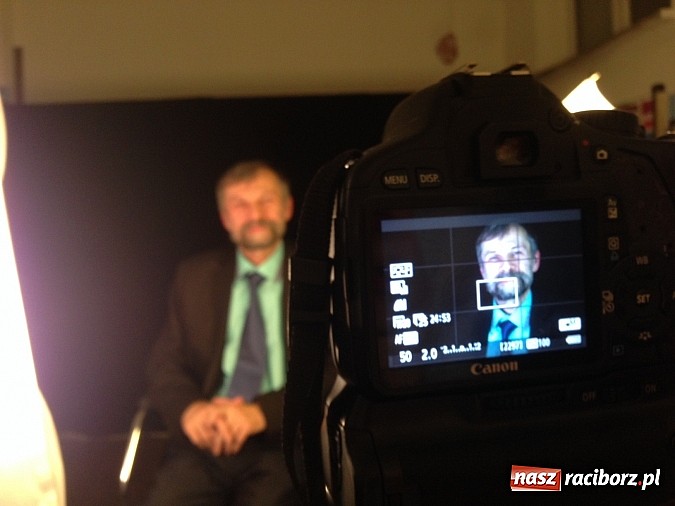 Zdjęcie w galerii na portalu naszraciborz.pl: Mieszkańcy Nędzy przed kamerą opowiadali o pierwszej pracy  wiadomości z regionu