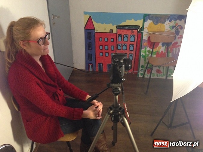 Zdjęcie w galerii na portalu naszraciborz.pl: Mieszkańcy Nędzy przed kamerą opowiadali o pierwszej pracy  wiadomości z regionu