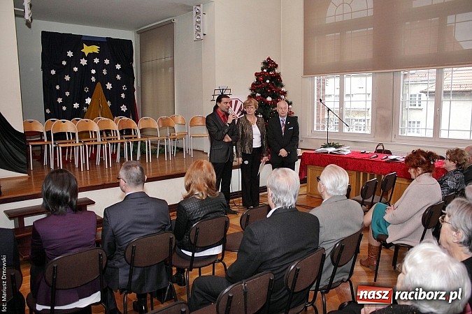 Zdjęcie w galerii na portalu naszraciborz.pl: Spotkanie noworoczne emerytowanych nauczycieli w Gimnazjum nr 5 wiadomości z regionu