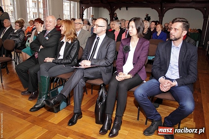 Zdjęcie w galerii na portalu naszraciborz.pl: Spotkanie noworoczne emerytowanych nauczycieli w Gimnazjum nr 5 wiadomości z regionu