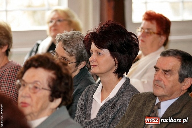 Zdjęcie w galerii na portalu naszraciborz.pl: Spotkanie noworoczne emerytowanych nauczycieli w Gimnazjum nr 5 wiadomości z regionu