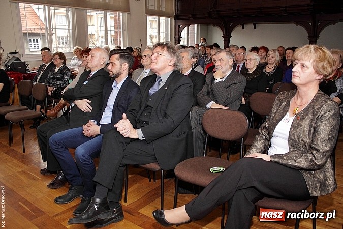 Zdjęcie w galerii na portalu naszraciborz.pl: Spotkanie noworoczne emerytowanych nauczycieli w Gimnazjum nr 5 wiadomości z regionu