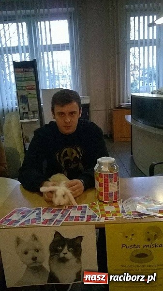 Zdjęcie w galerii na portalu naszraciborz.pl: Raciborscy studenci po raz kolejny pokazali, że lubią pomagać! wiadomości z regionu