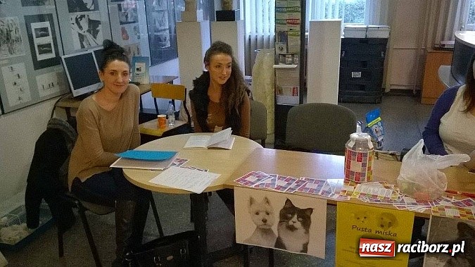 Zdjęcie w galerii na portalu naszraciborz.pl: Raciborscy studenci po raz kolejny pokazali, że lubią pomagać! wiadomości z regionu