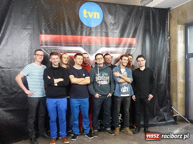 Zdjęcie w galerii na portalu naszraciborz.pl: Zespół PomaU z X-Factor zagra w Raciborzu. Mamy do rozdania dwie wejściówki! wiadomości z regionu