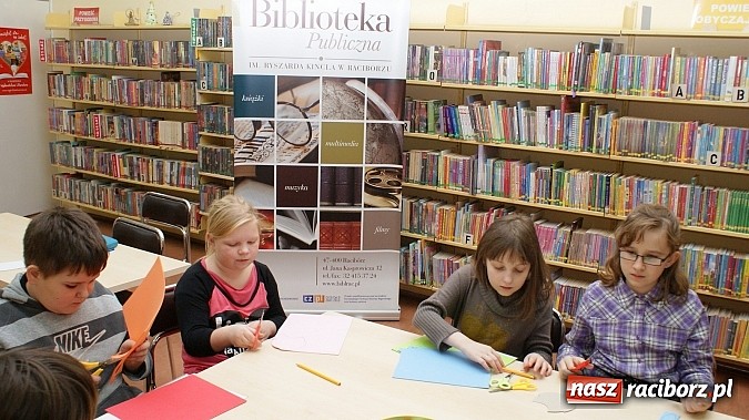 Zdjęcie w galerii na portalu naszraciborz.pl: Warsztaty z wyobraźnią: Cuda-wianki z pianki wiadomości z regionu