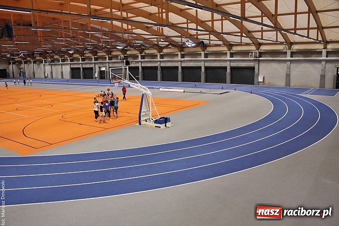 Zdjęcie w galerii na portalu naszraciborz.pl: Hala ZSOMS będzie zmodernizowana. Obecnie to bubel wiadomości z regionu