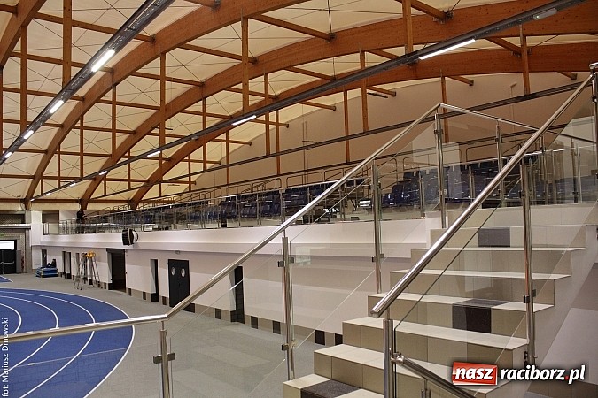 Zdjęcie w galerii na portalu naszraciborz.pl: Hala ZSOMS będzie zmodernizowana. Obecnie to bubel wiadomości z regionu