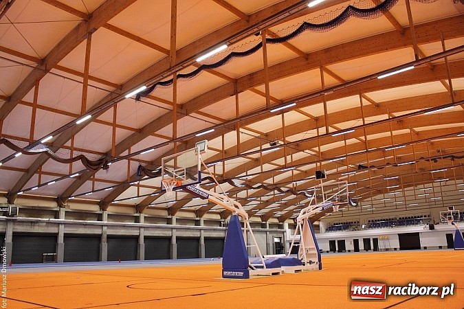 Zdjęcie w galerii na portalu naszraciborz.pl: Hala ZSOMS będzie zmodernizowana. Obecnie to bubel wiadomości z regionu