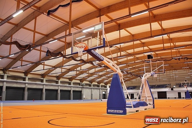 Zdjęcie w galerii na portalu naszraciborz.pl: Hala ZSOMS będzie zmodernizowana. Obecnie to bubel wiadomości z regionu