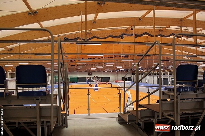 Zdjęcie w galerii na portalu naszraciborz.pl: Hala ZSOMS będzie zmodernizowana. Obecnie to bubel wiadomości z regionu