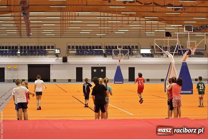 Zdjęcie w galerii na portalu naszraciborz.pl: Hala ZSOMS będzie zmodernizowana. Obecnie to bubel wiadomości z regionu