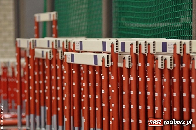 Zdjęcie w galerii na portalu naszraciborz.pl: Hala ZSOMS będzie zmodernizowana. Obecnie to bubel wiadomości z regionu