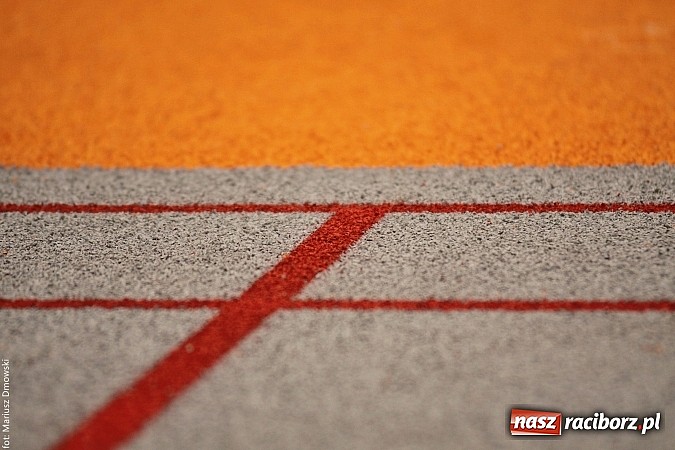 Zdjęcie w galerii na portalu naszraciborz.pl: Hala ZSOMS będzie zmodernizowana. Obecnie to bubel wiadomości z regionu