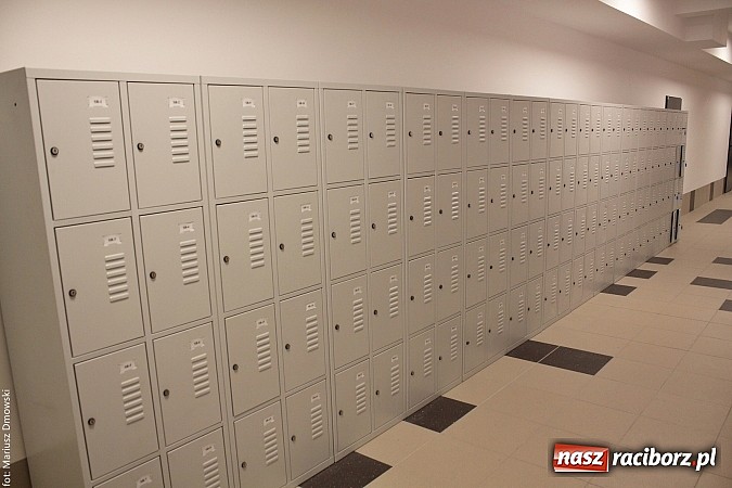 Zdjęcie w galerii na portalu naszraciborz.pl: Hala ZSOMS będzie zmodernizowana. Obecnie to bubel wiadomości z regionu