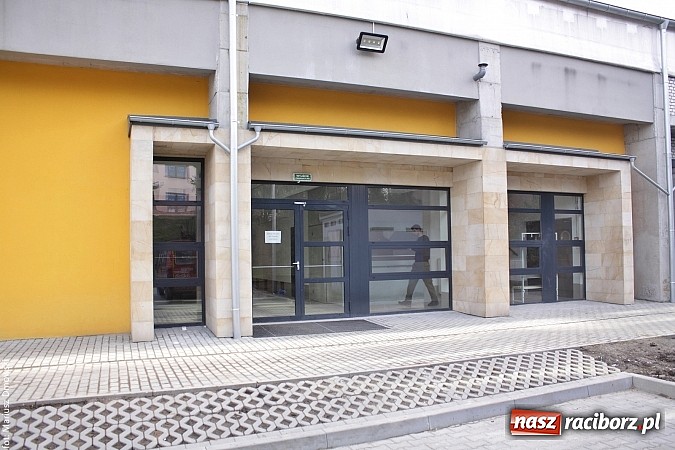 Zdjęcie w galerii na portalu naszraciborz.pl: Hala ZSOMS będzie zmodernizowana. Obecnie to bubel wiadomości z regionu