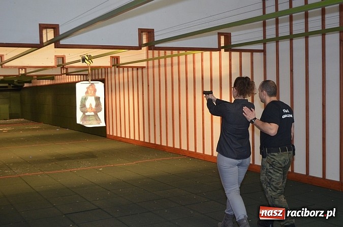 Zdjęcie w galerii na portalu naszraciborz.pl: Studenci Państwowej Wyższej Szkoły Zawodowej w Raciborzu z wizytą w ŚMOSG  wiadomości z regionu