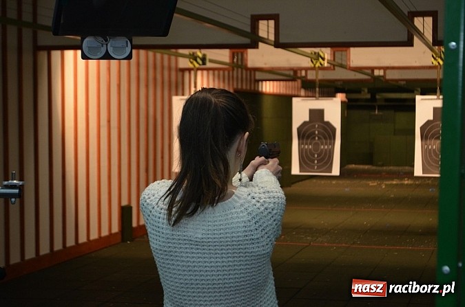 Zdjęcie w galerii na portalu naszraciborz.pl: Studenci Państwowej Wyższej Szkoły Zawodowej w Raciborzu z wizytą w ŚMOSG  wiadomości z regionu