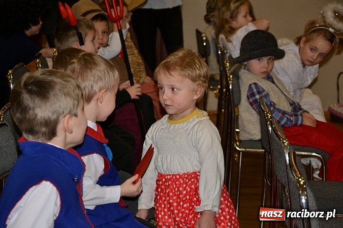 Zdjęcie w galerii na portalu naszraciborz.pl: Jasełka 2015 - ruszył przegląd w Tworkowie wiadomości z regionu