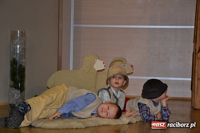 Zdjęcie w galerii na portalu naszraciborz.pl: Jasełka 2015 - ruszył przegląd w Tworkowie wiadomości z regionu