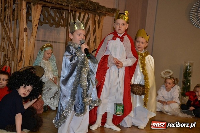 Zdjęcie w galerii na portalu naszraciborz.pl: Jasełka 2015 - ruszył przegląd w Tworkowie wiadomości z regionu