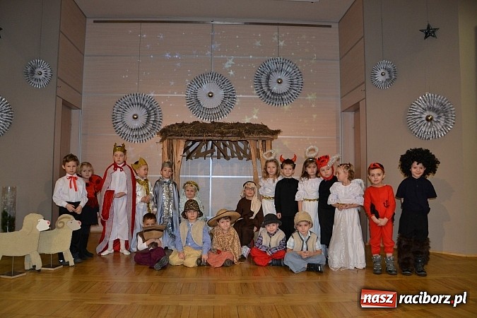 Zdjęcie w galerii na portalu naszraciborz.pl: Jasełka 2015 - ruszył przegląd w Tworkowie wiadomości z regionu