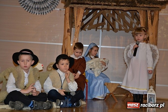 Zdjęcie w galerii na portalu naszraciborz.pl: Jasełka 2015 - ruszył przegląd w Tworkowie wiadomości z regionu