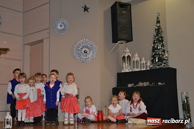 Zdjęcie w galerii na portalu naszraciborz.pl: Jasełka 2015 - ruszył przegląd w Tworkowie wiadomości z regionu