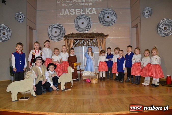 Zdjęcie w galerii na portalu naszraciborz.pl: Jasełka 2015 - ruszył przegląd w Tworkowie wiadomości z regionu