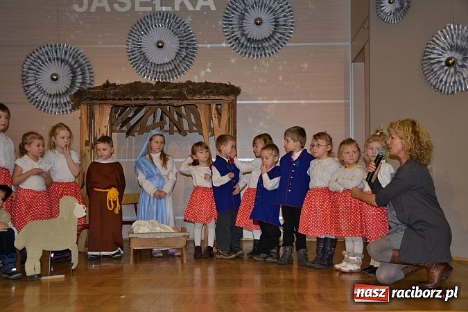 Zdjęcie w galerii na portalu naszraciborz.pl: Jasełka 2015 - ruszył przegląd w Tworkowie wiadomości z regionu