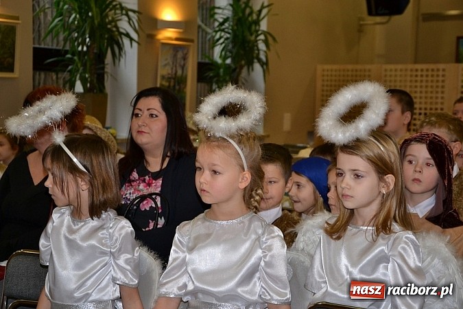 Zdjęcie w galerii na portalu naszraciborz.pl: Jasełka 2015 - ruszył przegląd w Tworkowie wiadomości z regionu