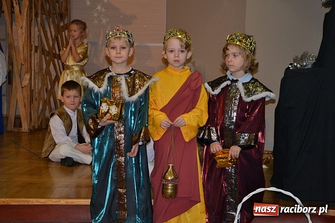 Zdjęcie w galerii na portalu naszraciborz.pl: Jasełka 2015 - ruszył przegląd w Tworkowie wiadomości z regionu