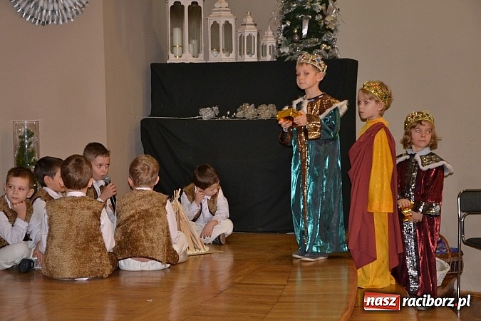 Zdjęcie w galerii na portalu naszraciborz.pl: Jasełka 2015 - ruszył przegląd w Tworkowie wiadomości z regionu