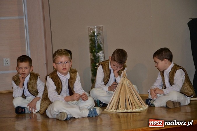 Zdjęcie w galerii na portalu naszraciborz.pl: Jasełka 2015 - ruszył przegląd w Tworkowie wiadomości z regionu