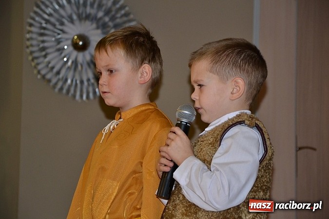 Zdjęcie w galerii na portalu naszraciborz.pl: Jasełka 2015 - ruszył przegląd w Tworkowie wiadomości z regionu