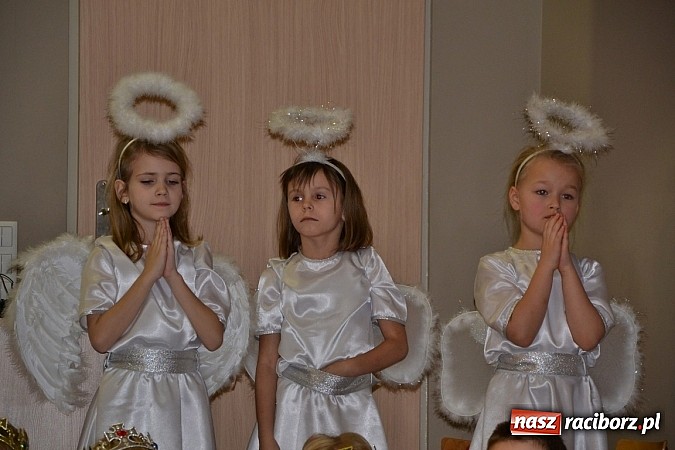 Zdjęcie w galerii na portalu naszraciborz.pl: Jasełka 2015 - ruszył przegląd w Tworkowie wiadomości z regionu