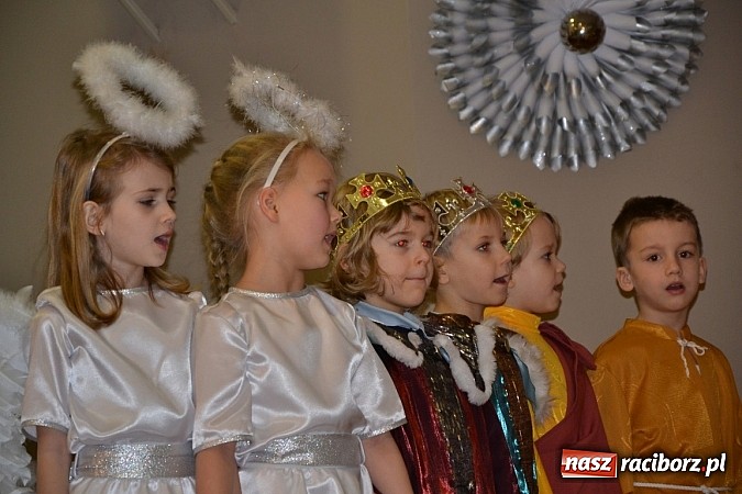 Zdjęcie w galerii na portalu naszraciborz.pl: Jasełka 2015 - ruszył przegląd w Tworkowie wiadomości z regionu