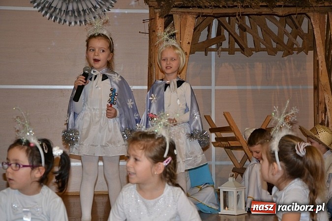 Zdjęcie w galerii na portalu naszraciborz.pl: Jasełka 2015 - ruszył przegląd w Tworkowie wiadomości z regionu